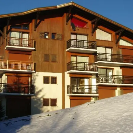 Calme Avec Terrasse Jardin Et Parking - 4 Pers. - Fr-1-505-11 Apartment Notre-Dame-de-Bellecombe