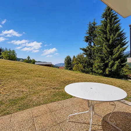 Calme Avec Jardin Et Terrasse A - Fr-1-505-11 * Notre-Dame-de-Bellecombe
